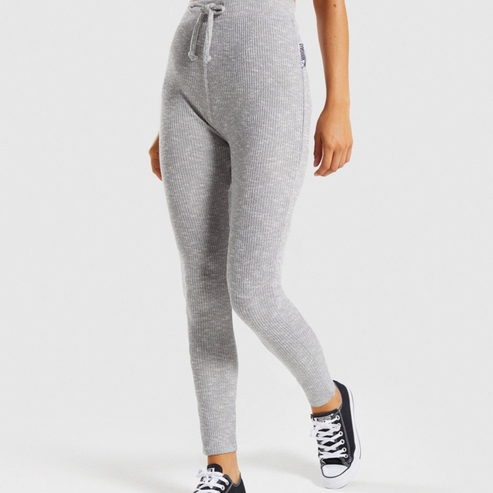 Gymshark Slounge leggings and top set size Small